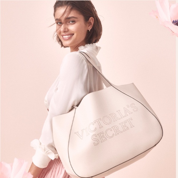 Victoria's Secret Handbags - 🌟HP🌟 Victoria’s Secret Laser-Cut Logo Tote
